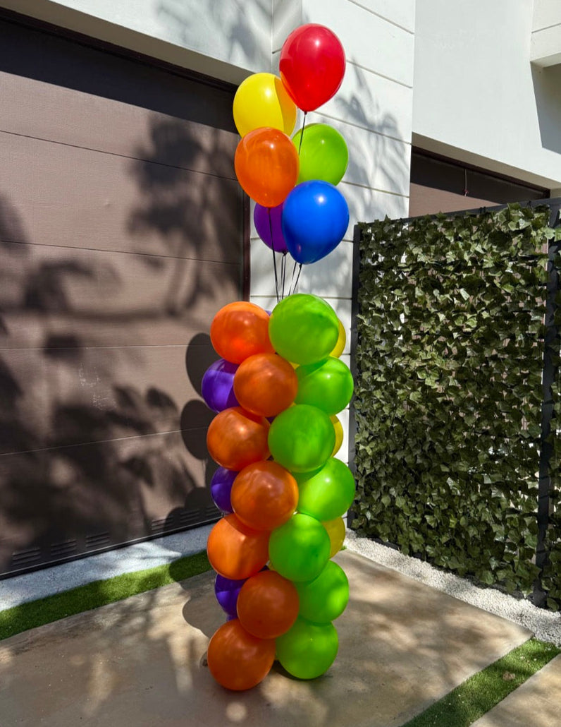 Zig Zag Pattern Freestanding Balloon Column