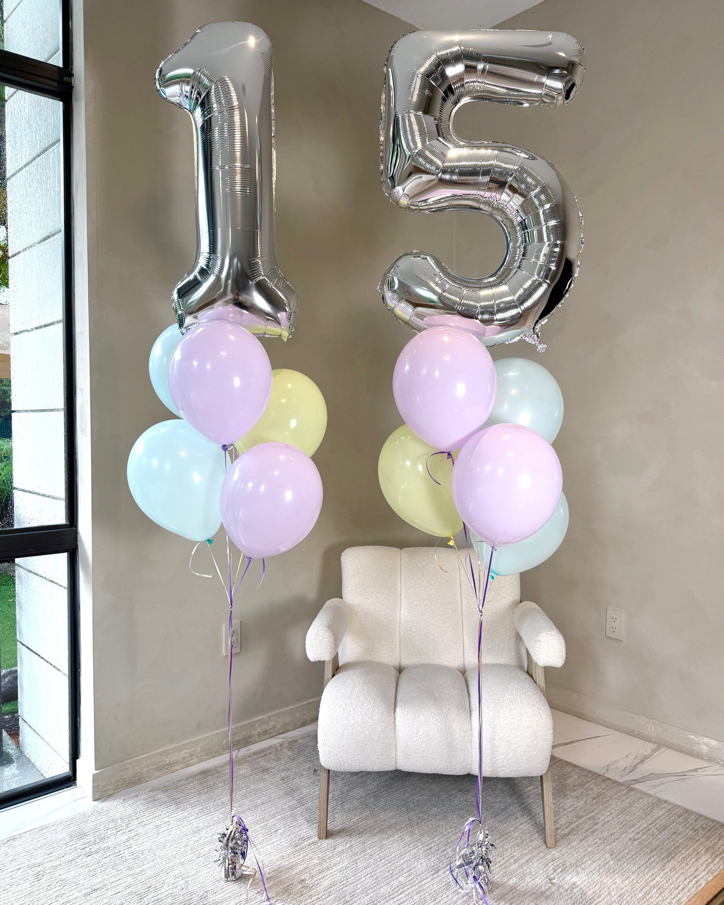 Giant Number With 5 Helium Balloons Bouquet With Weight