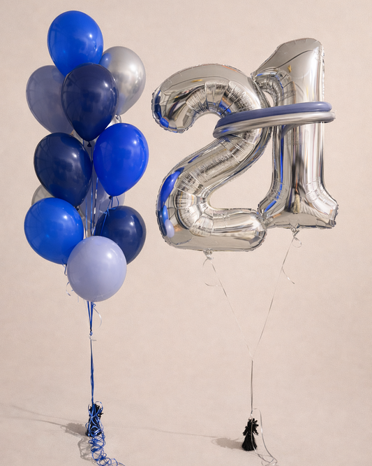 Giant Number With 12 Balloons Bouquet