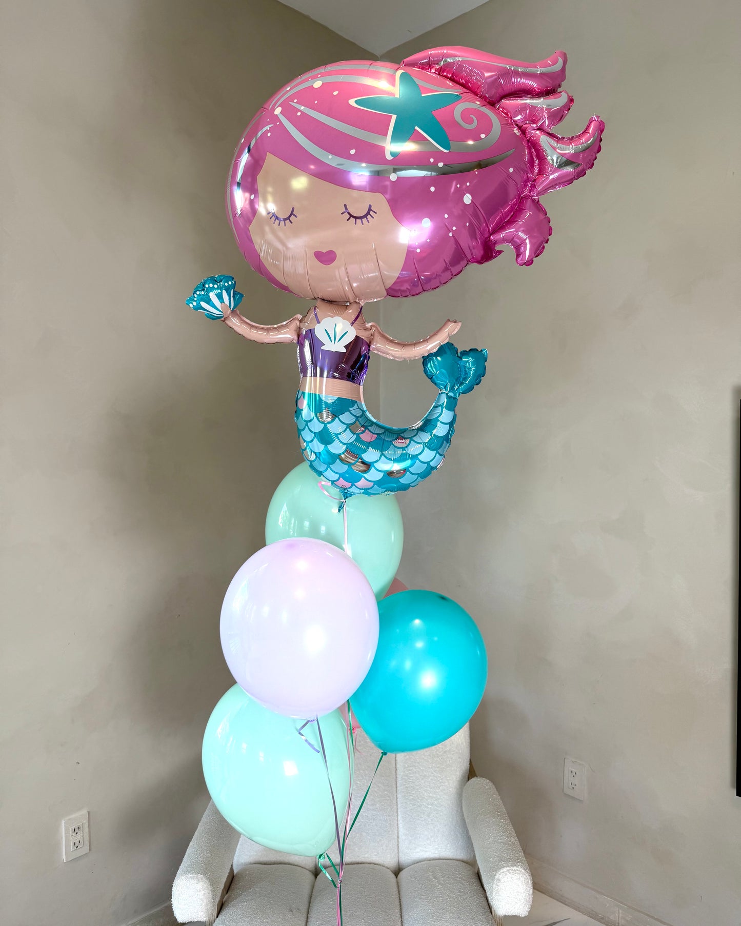 Giant Mermaid Balloon Bouquet with 5 Helium Balloons With Weight